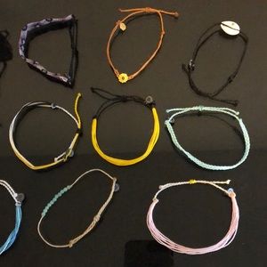 Pura Vida and 4Ocean bracelet